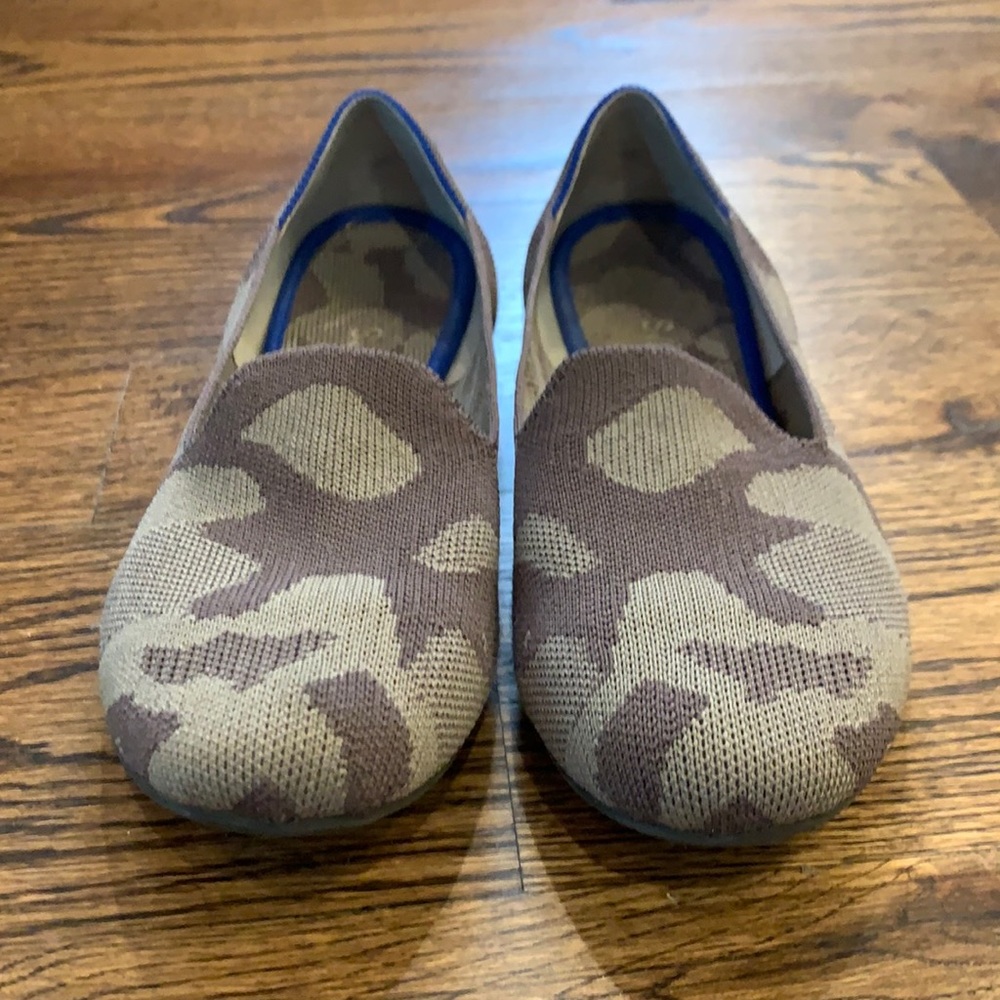 Rothy’s loafer in grey camo. Size 8.5
